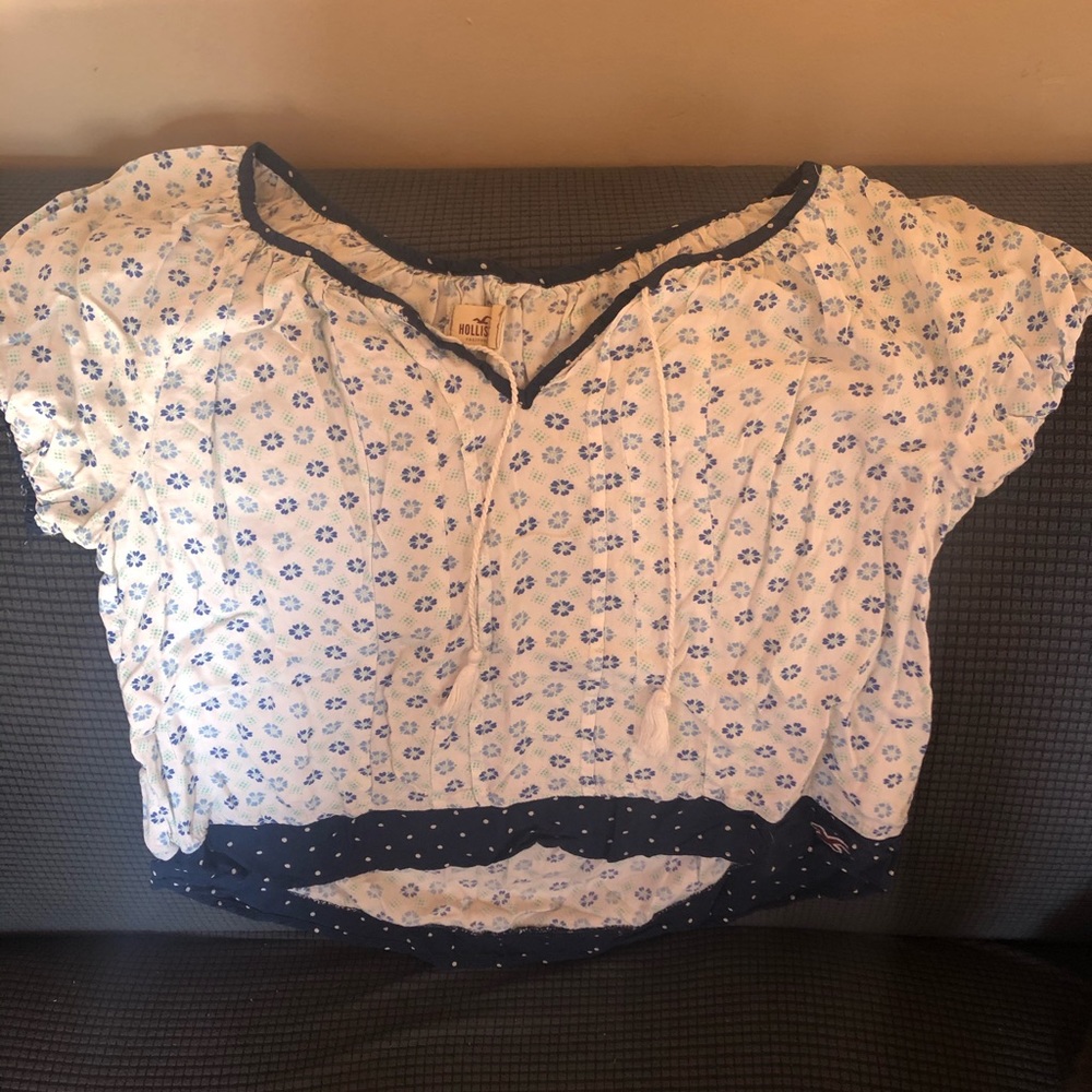 Women’s Hollister “Peasant “ Style shirt